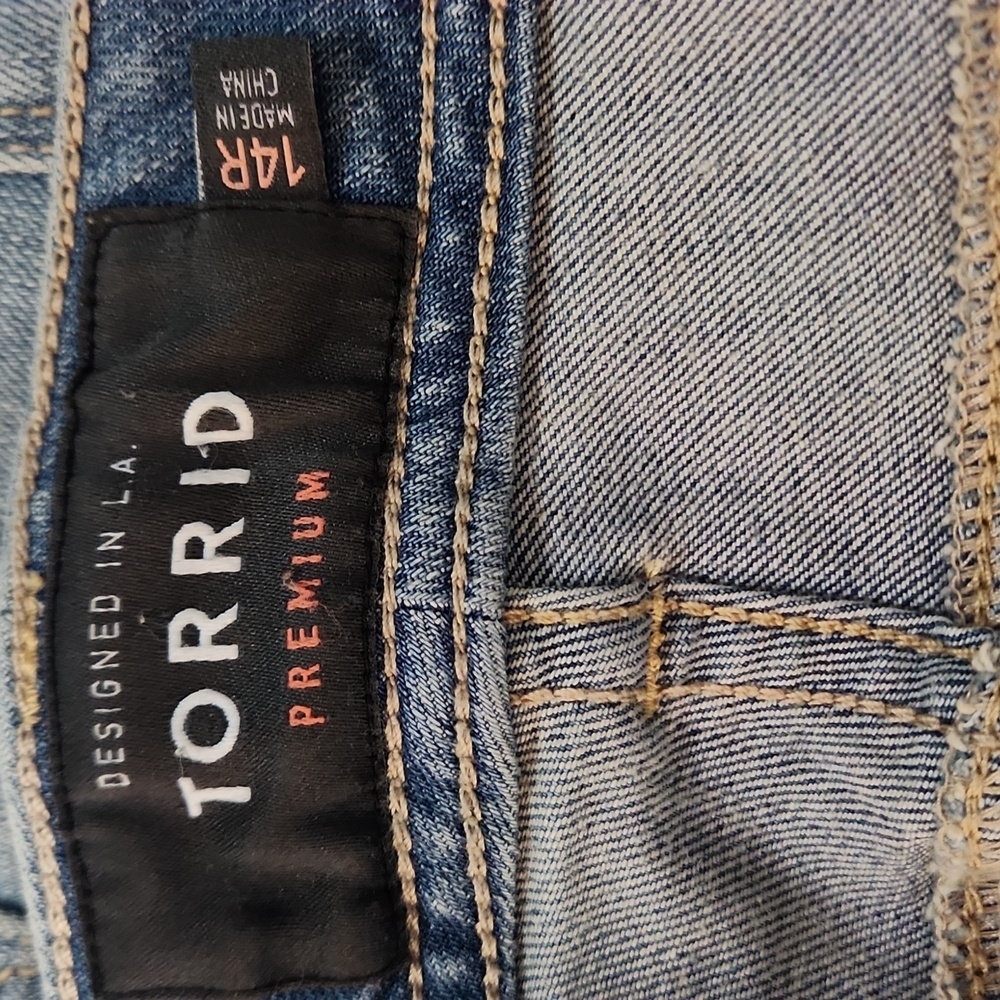 Torrid Premium Stretch Luxe Skinny Jeans Women's 14R 10625096 - Picture 6 of 8